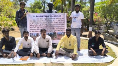 Photo of ડાંગ જિલ્લામાં ધમધમતાં ગેરકાયદેસર ઈંટના ભઠ્ઠા સામે કાર્યવાહી નહી થતા બસપાના ધરણા પ્રદર્શન
