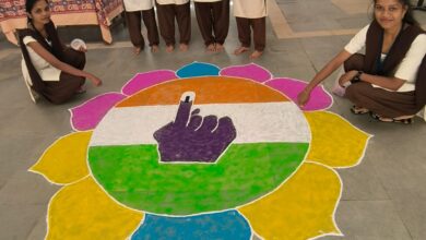 Photo of સરકારી માધ્યમિક શાળા આહવા ખાતે મતદાન જાગૃતિ અભિયાન અંગે રંગોળી દોરવામાં આવી
