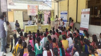 Photo of હનવતચોંડ ગામ ખાતે ઘરેલુ હિંસા અધિનિયમ-૨૦૦૫ અંતર્ગત એક દિવસીય કાયદાકીય માર્ગદર્શન સેમિનાર યોજાયો