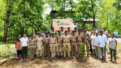 Photo of વિશ્વ પર્યાવરણ દિવસ નિમિત્તે તાપીના આંબાપાણી ઇકોટુરિઝમ વિસ્તારમાં વૃક્ષારોપણ કાર્યક્રમ